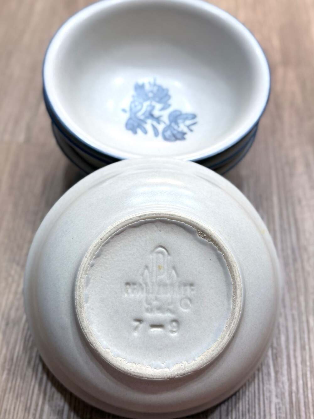 Set of 4 Vintage Pfaltzgraff Yorktowne Stoneware Cereal/Soup Bowls - 6 Inch - Picture 7 of 7